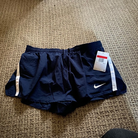 Nike Men Dark Blue Athletic Shorts - Picture 5 of 8